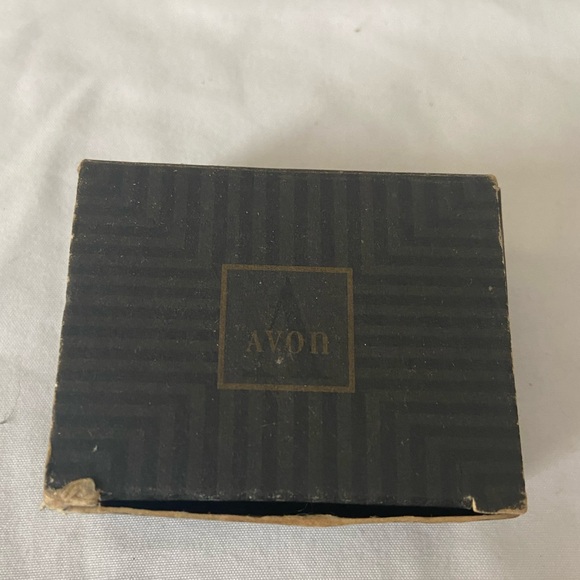 VTG 90’s AVON BUNNY EARRINGS and PIN SET - Picture 5 of 5